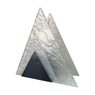 Lampe en métal et verre triangulaire design années 60