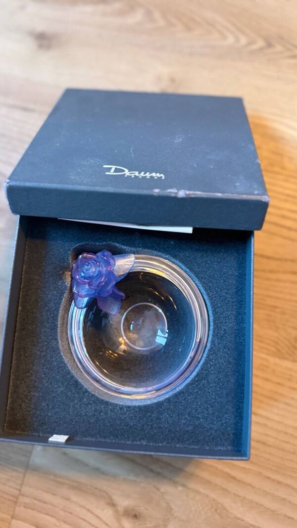 Coupe décorative Daum France – Pâte de cristal – Fleur bleue – Marque