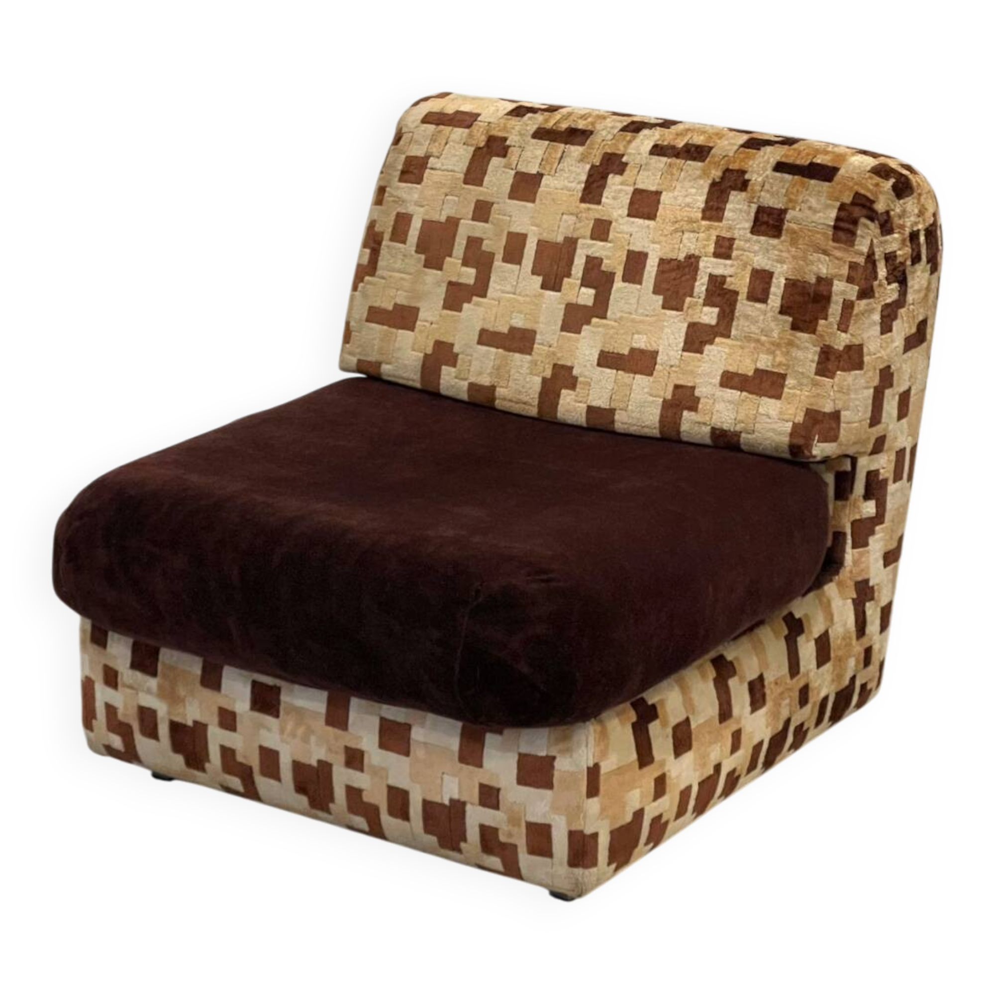 Vintage armchair from the 70s in beige and brown.