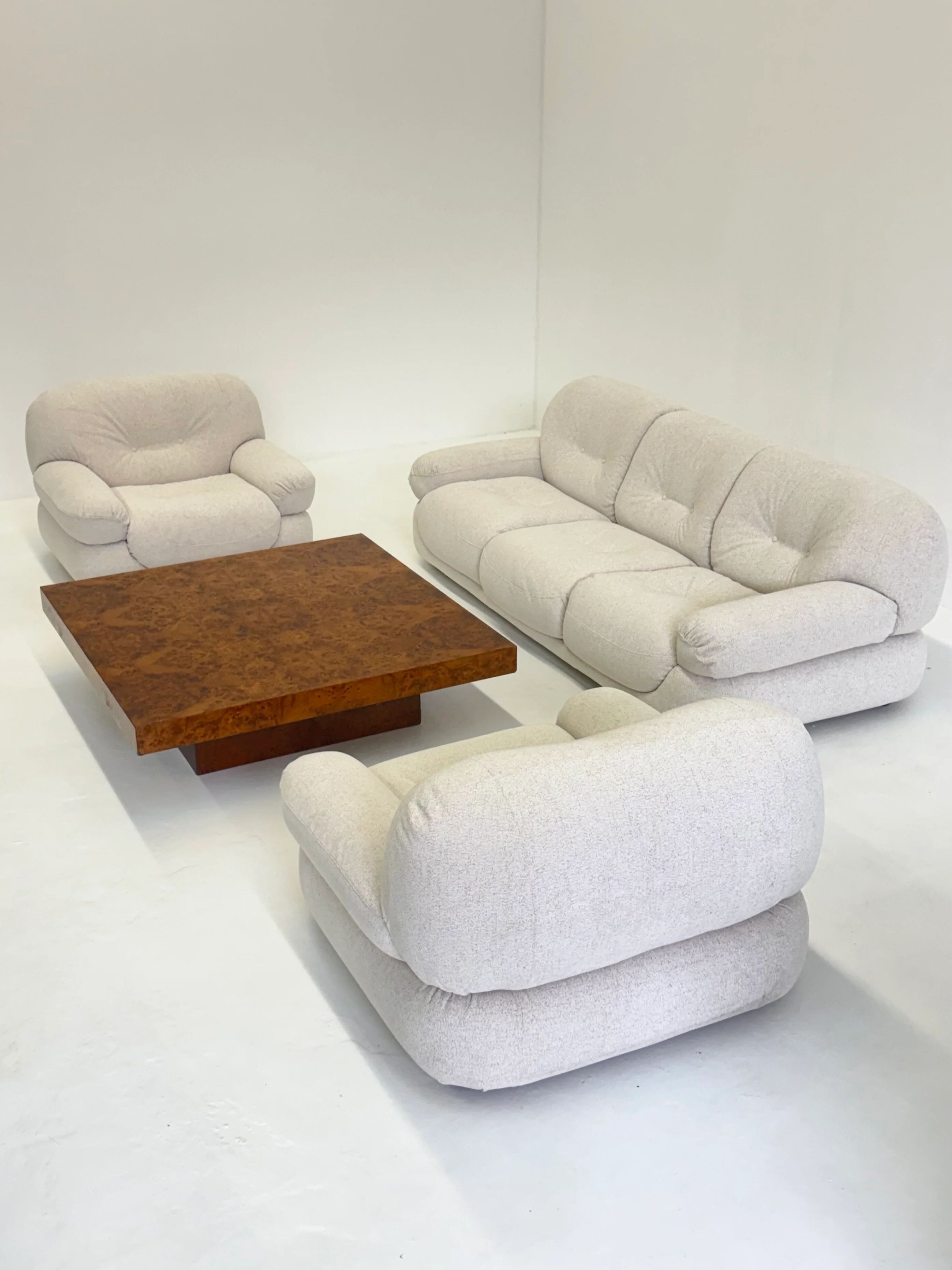 XL square coffee table by Turri in burl wood