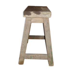 Tabouret ancien en bois chevillé