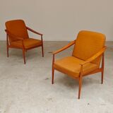 Paire de fauteuils Tchèque tissu chiné moutarde 1960