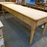 Table ferme en pin 20ème