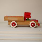 Camion en bois heros