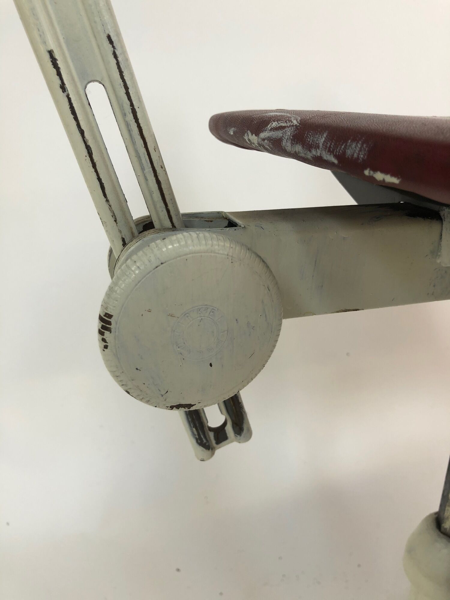 Industrial drawing work chair designed by Friso Kramer for Ahrend De Cirkel Netherlands