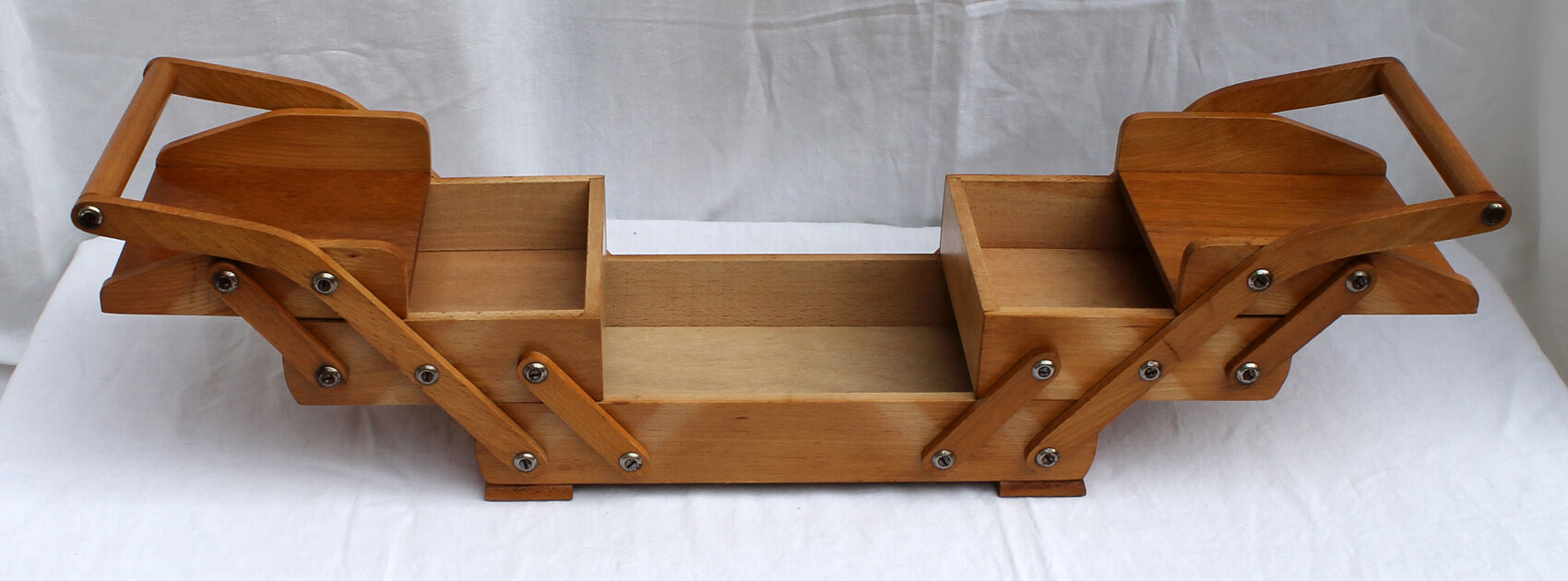 Blond wood sewing case