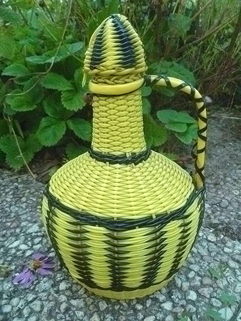 Bottle scoubidou viresa , vintage