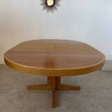 Vintage 70s Scandinavian design oak extendable table