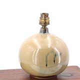 Lampe en céramique beige, abat jour en raphia, années 70
