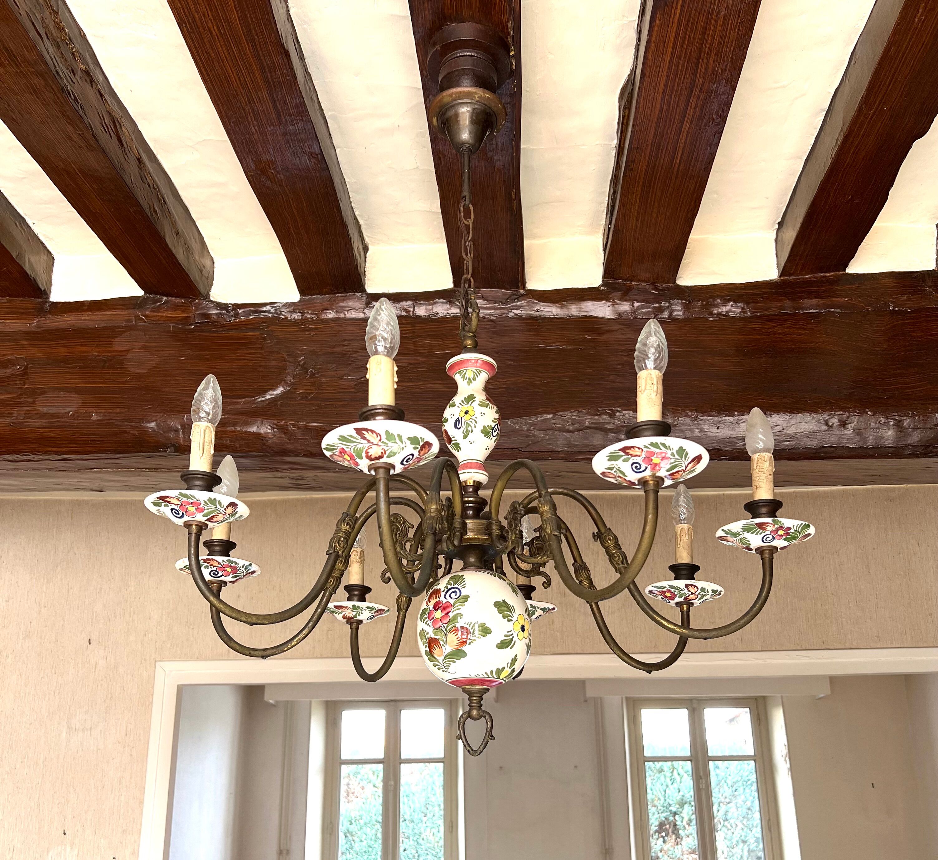 Lustre en porcelaine et laiton décor floral | Selency