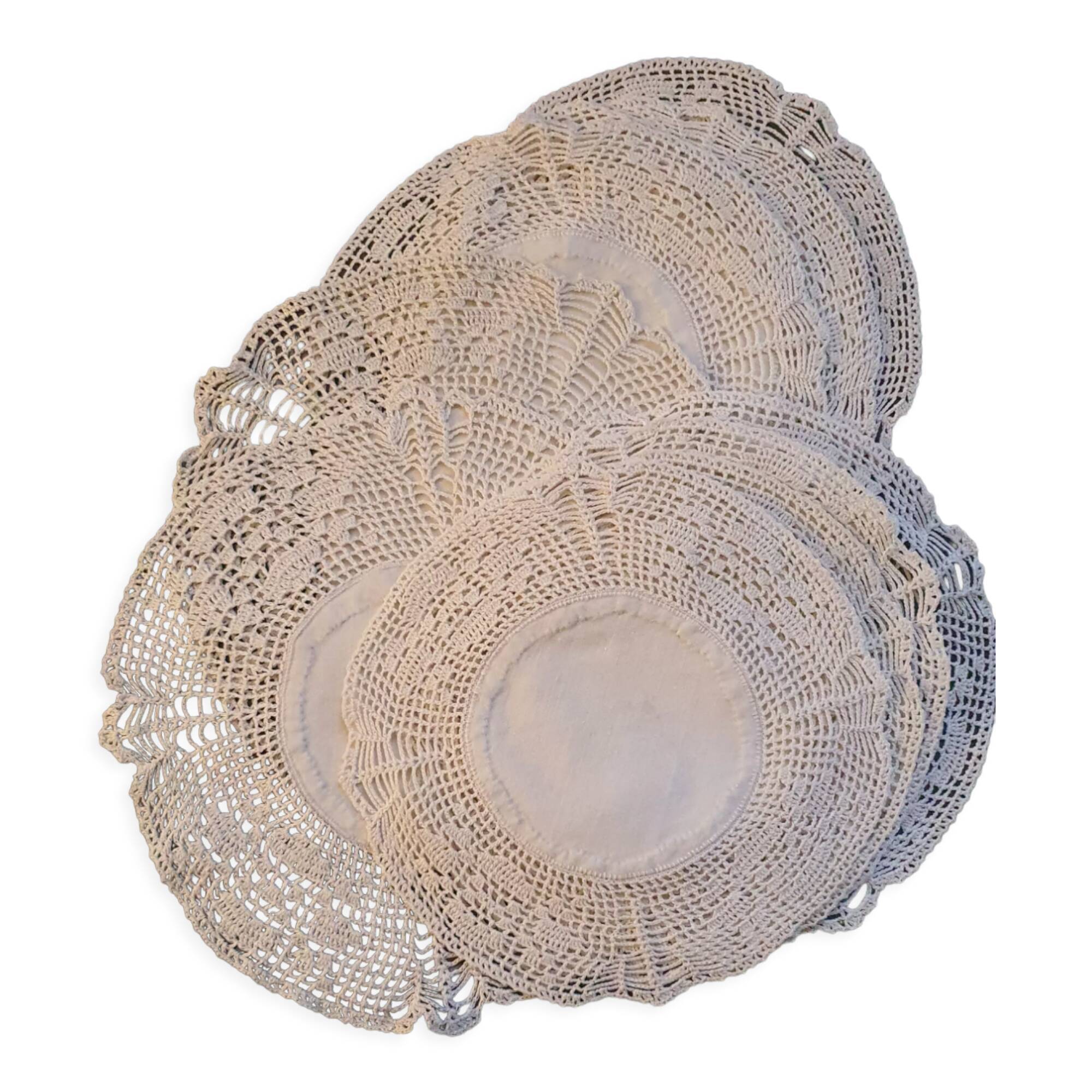 Antique coasters lined with art crochet