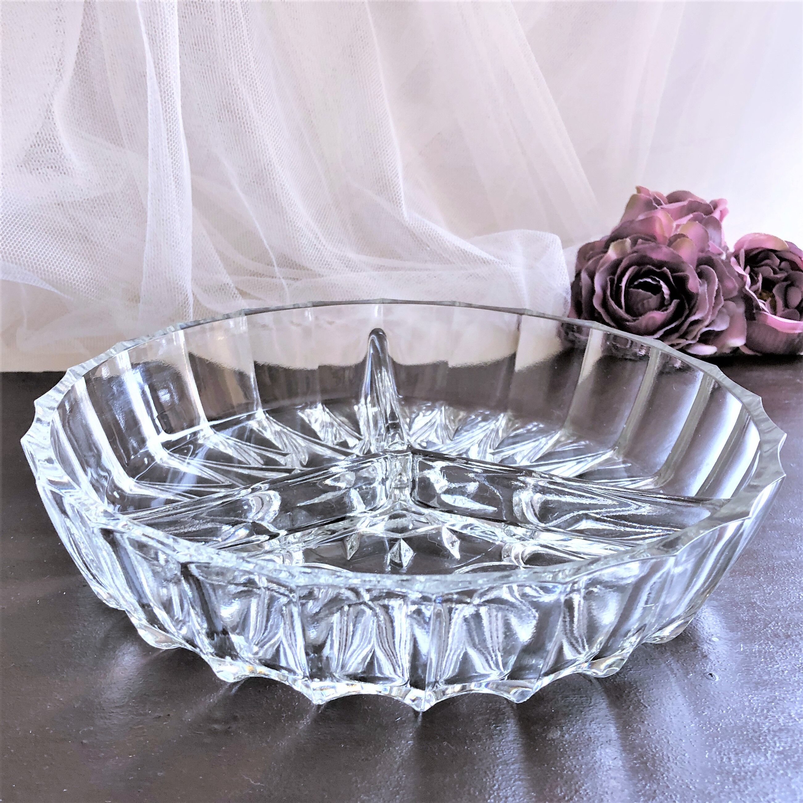 Serving dish called "beggar" vintage cut glass