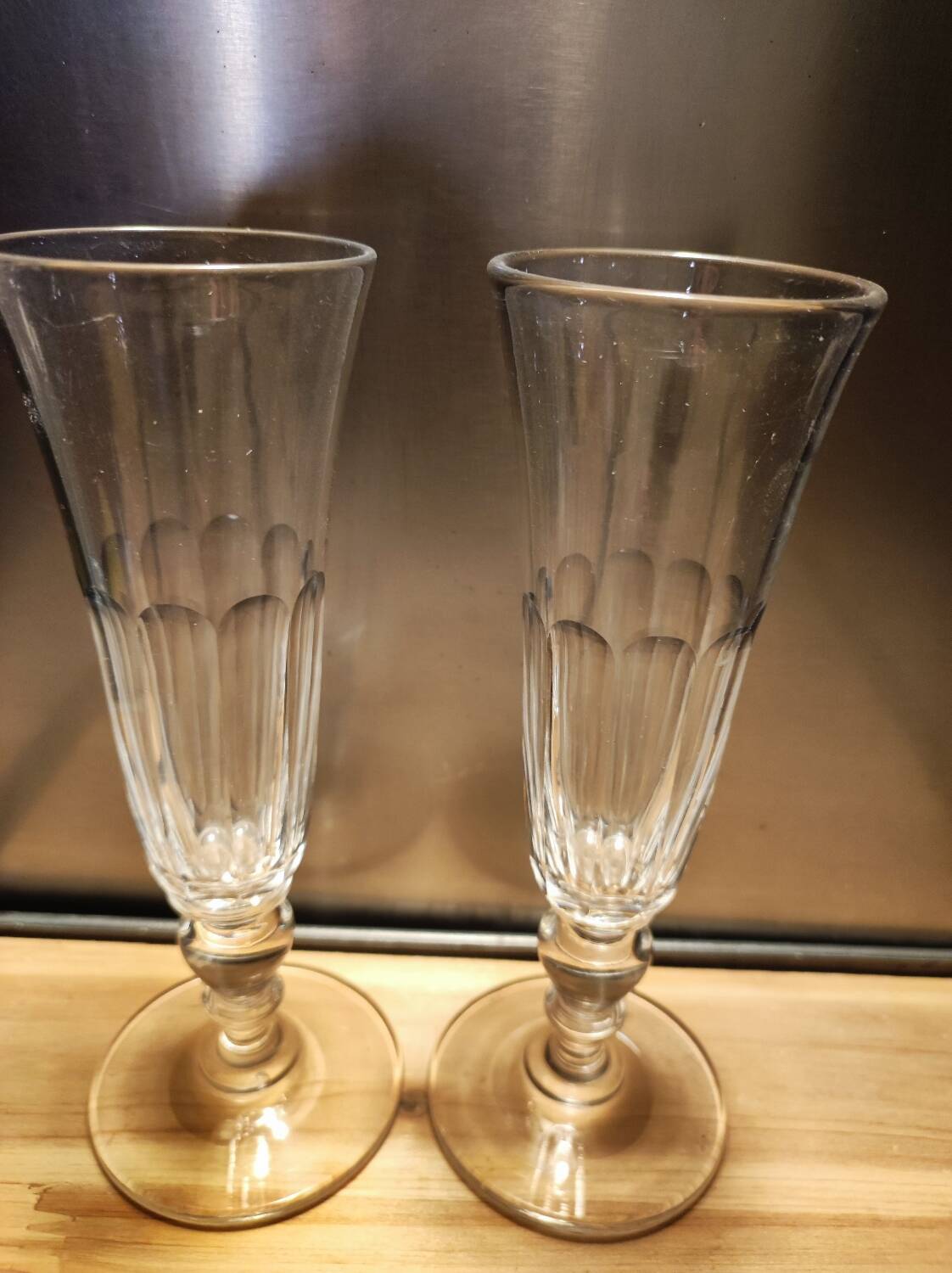 2 champagne flutes with cut sides, late 19th century