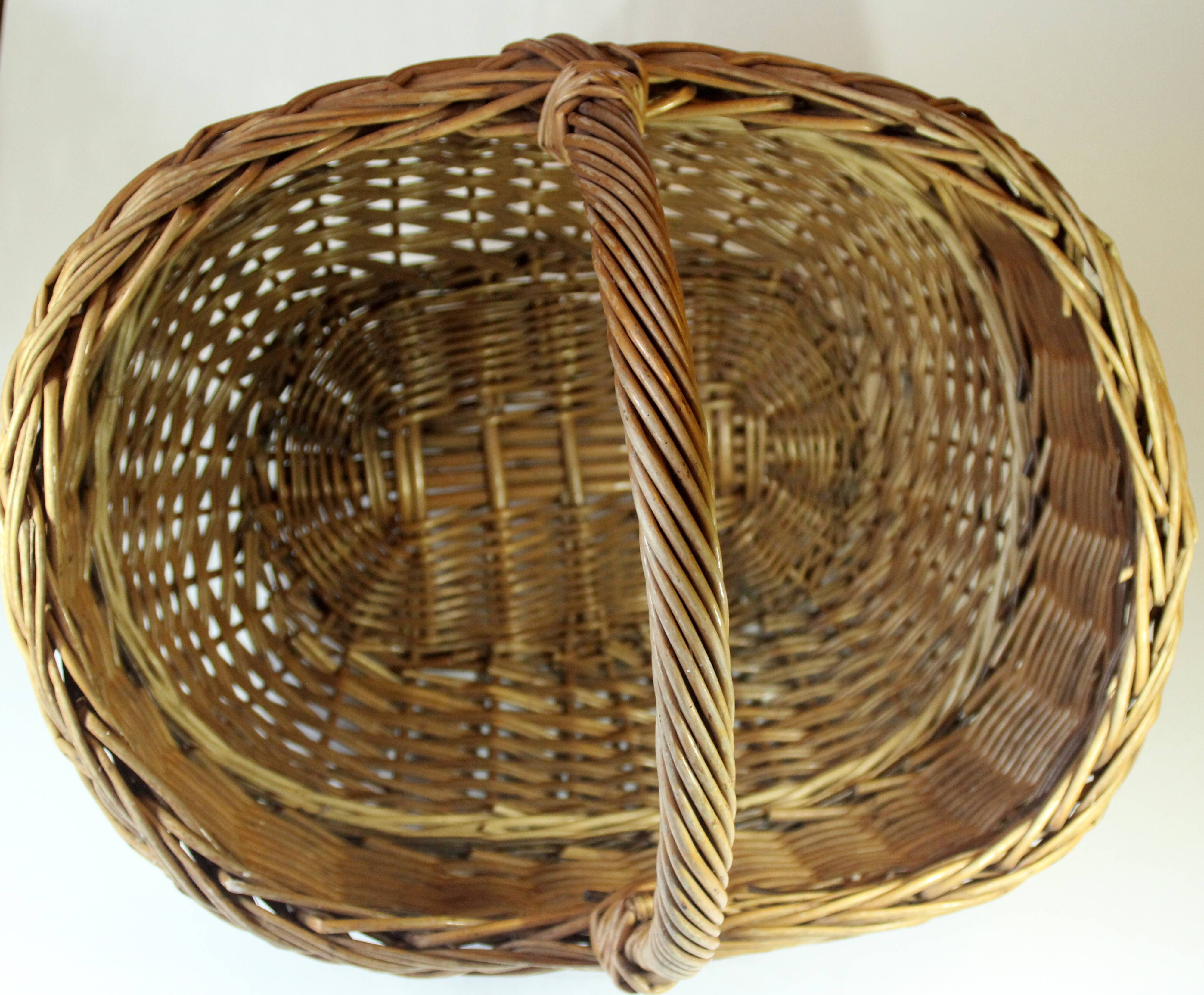 Wicker shopping basket, braided, handmade, vintage