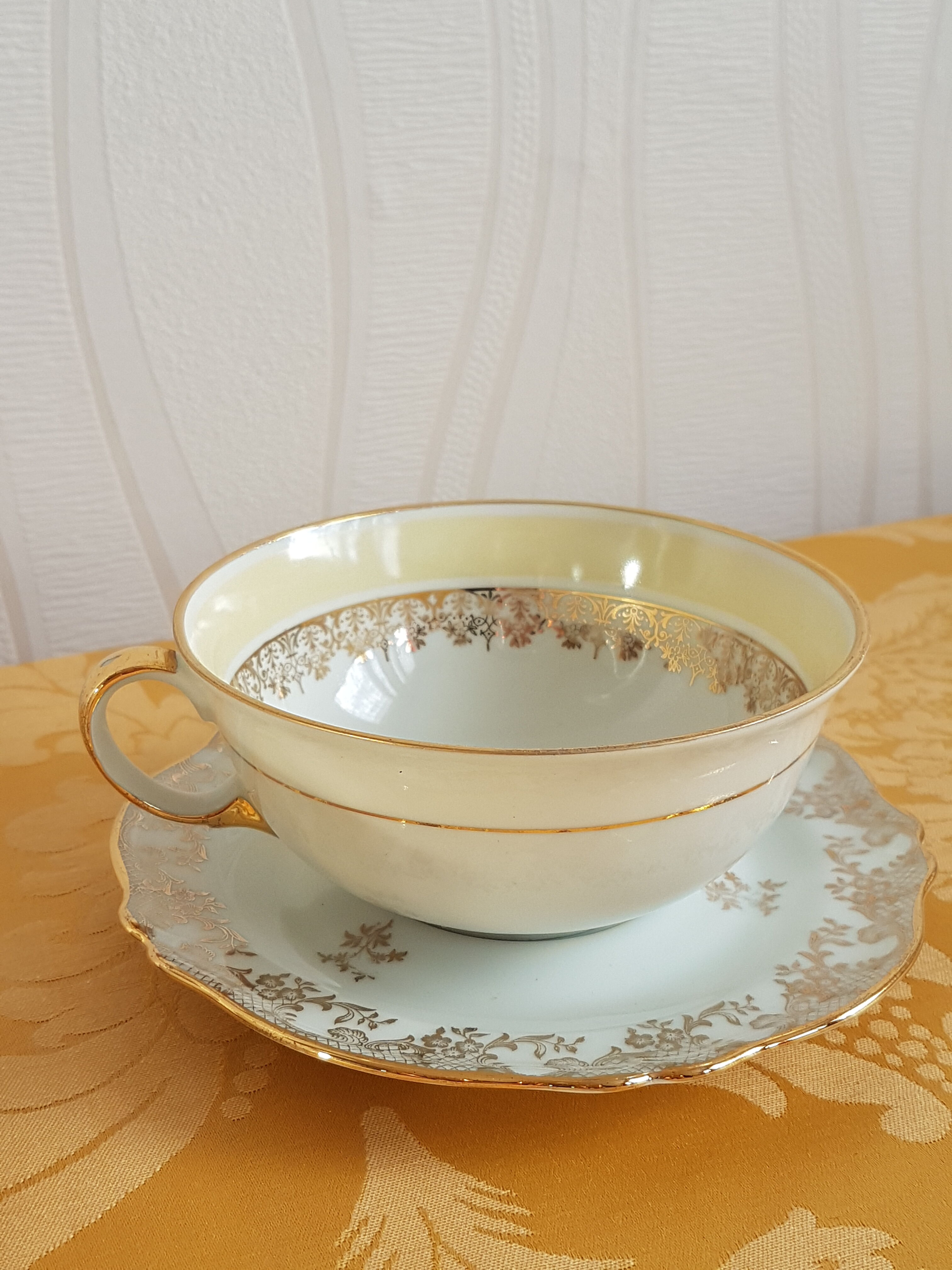 Art of Limoges Bernardeaud Very beautiful Old porcelain cups patterns flowers