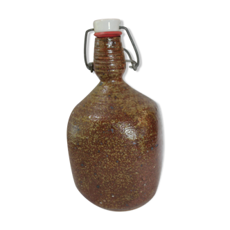 Pyrity sandstone bottle