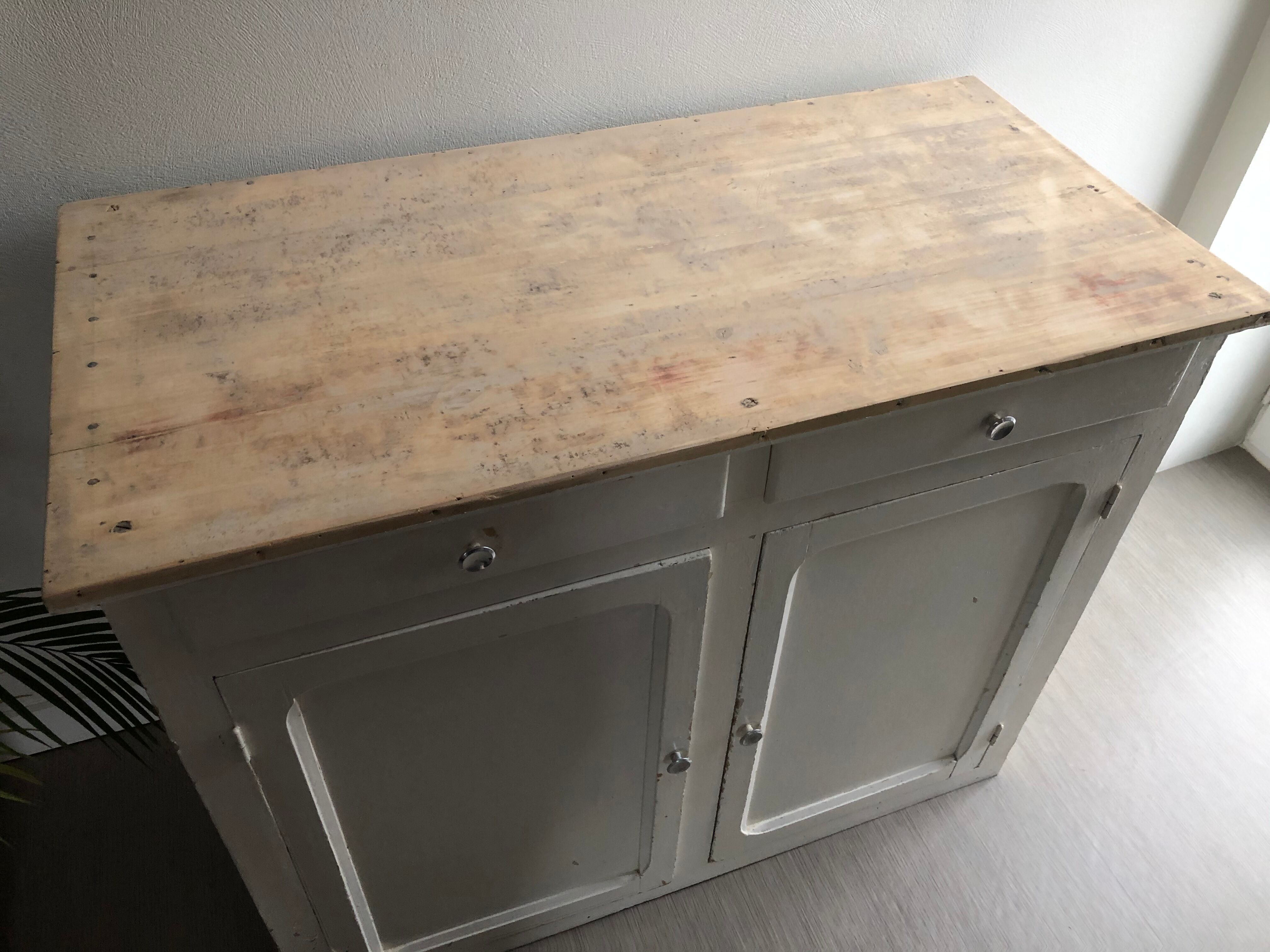 Parisian buffet patinated