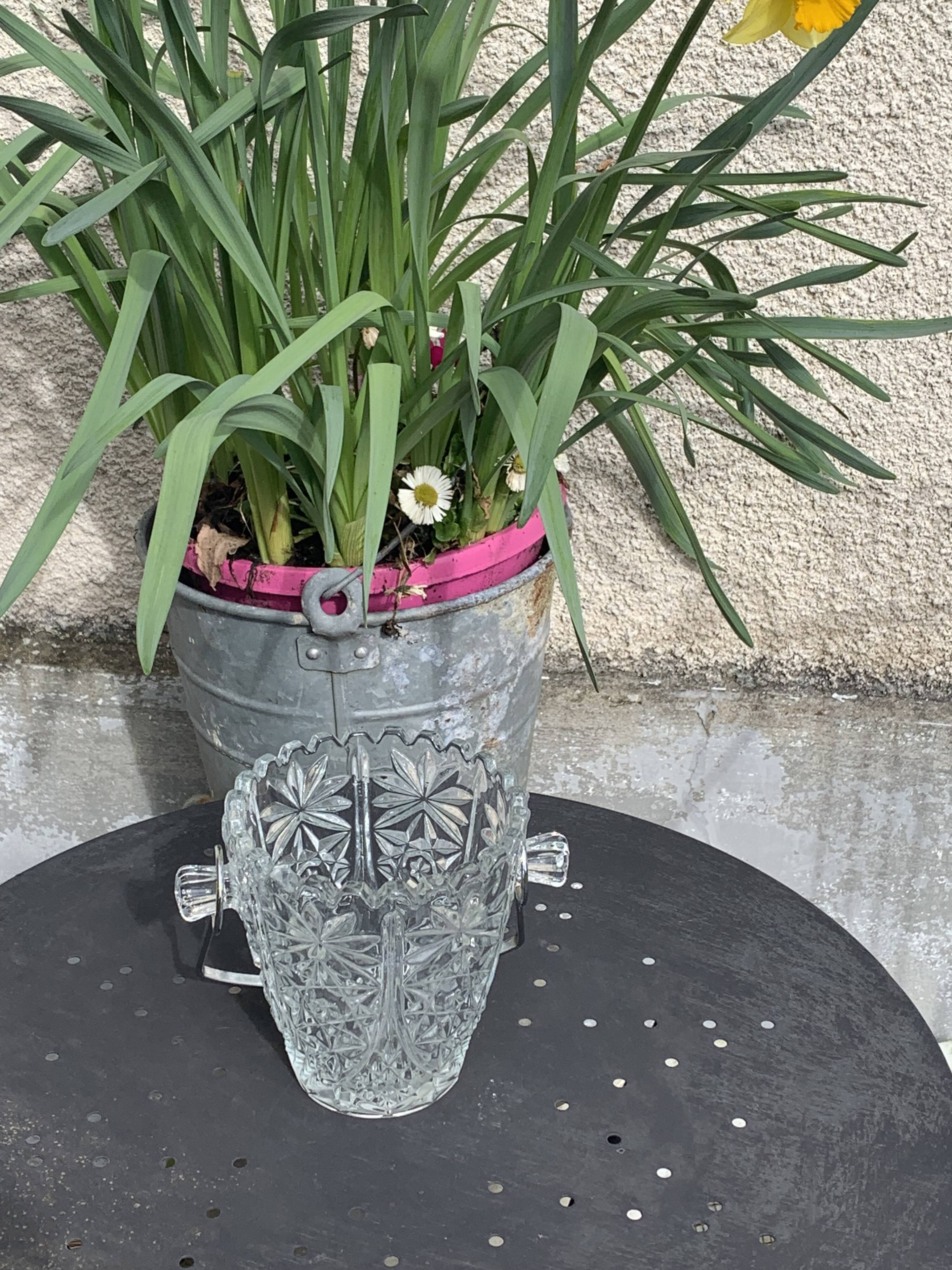 Whiskey carafe and ice bucket in transparent glass vintage 1960/70