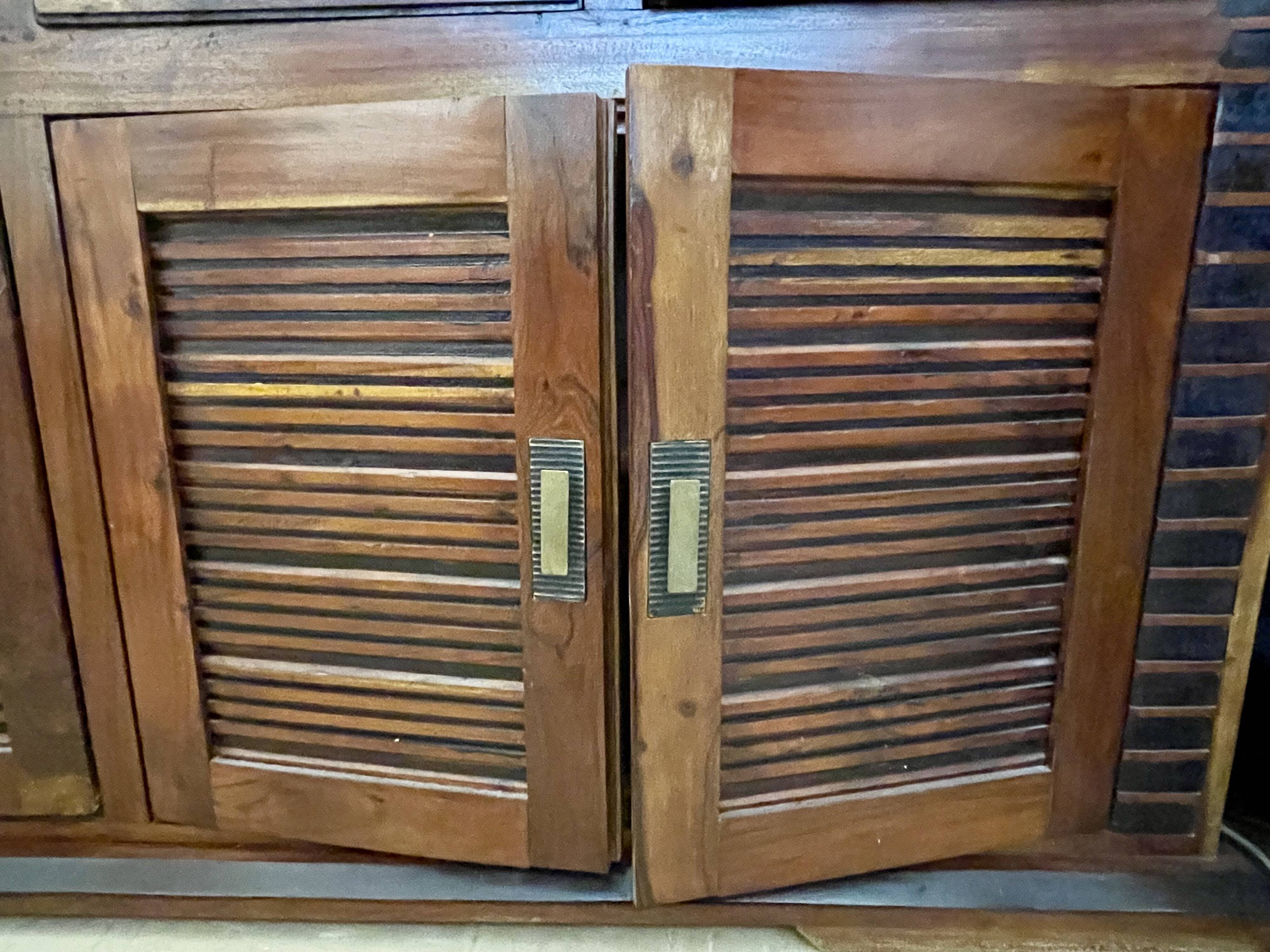 Buffet / storage unit in solid acacia wood