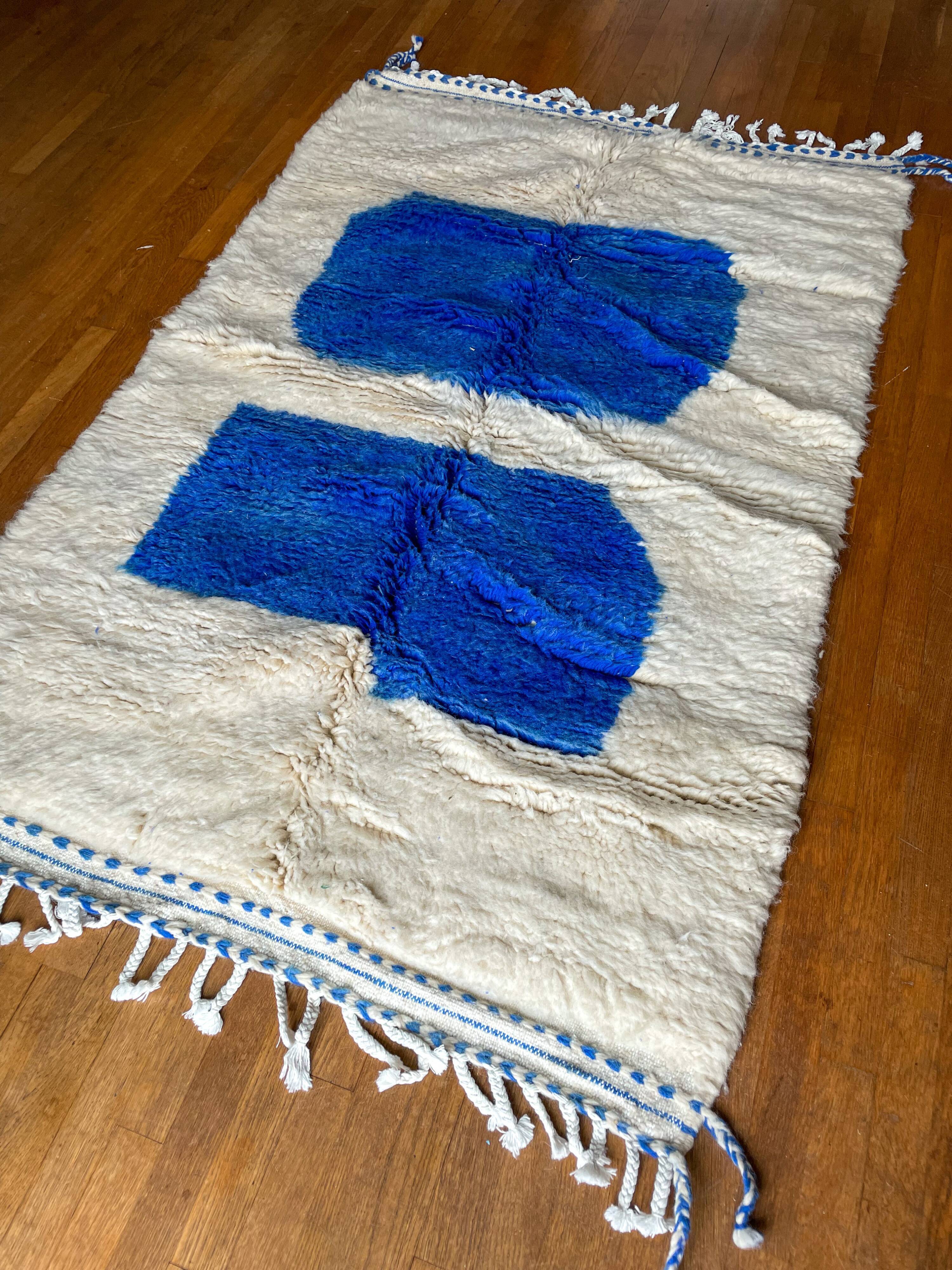 Moroccan Berber carpet white and blue modern Majorelle