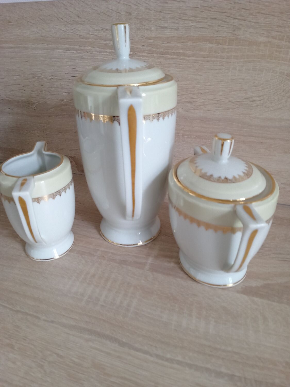 Porcelain coffee maker
