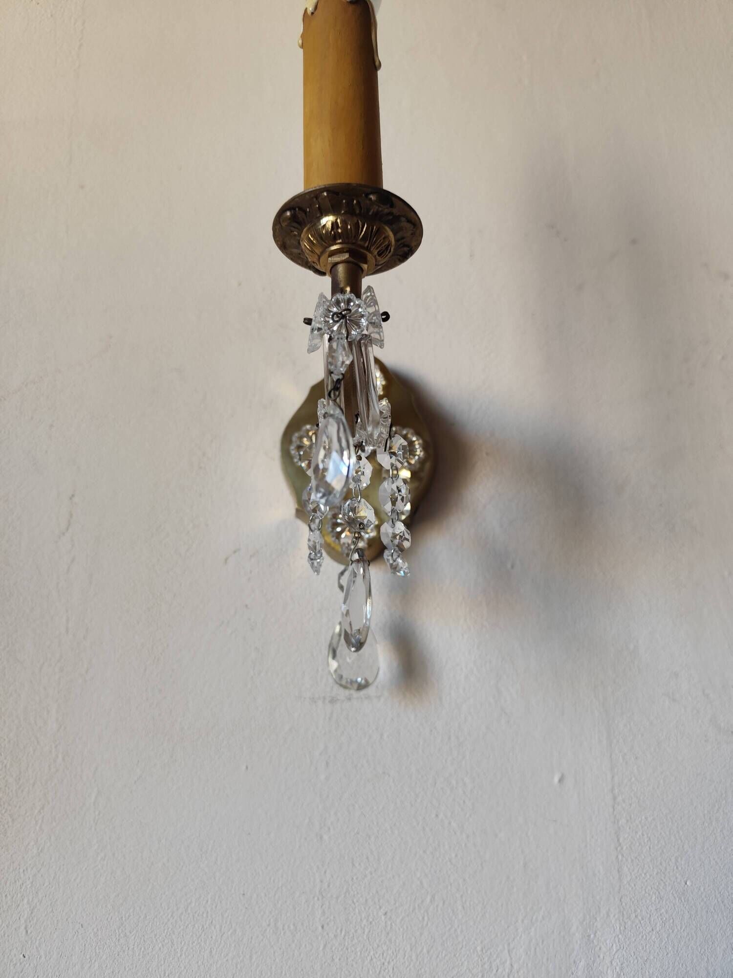 Venetian wall sconce, glass sconce, brass, pendants.