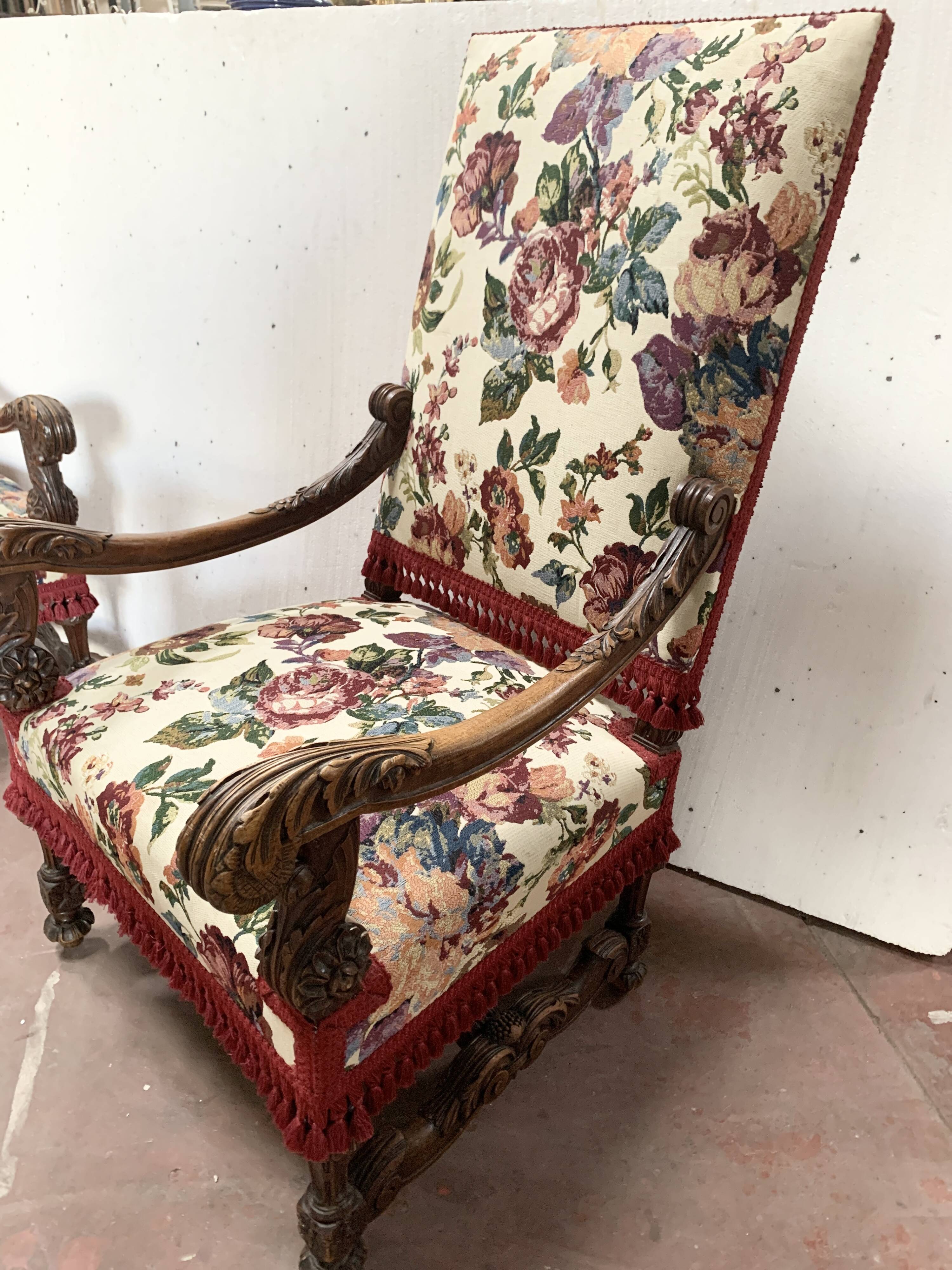 Pair of Renaissance style armchairs in solid walnut, 19th century