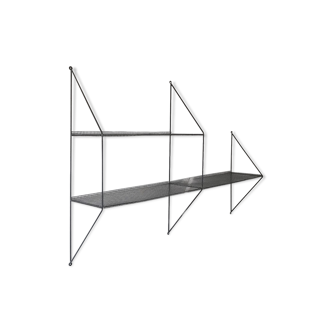 Étagère minimaliste murale en métal perforé rigitulle de 1950s