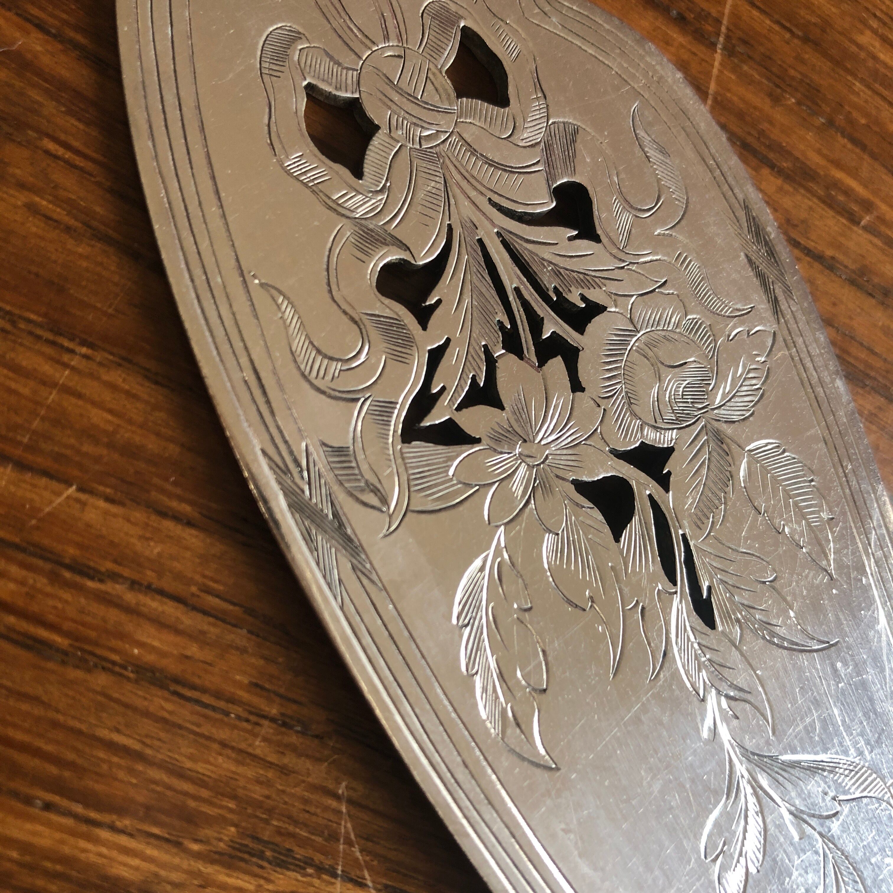 Cutlery serving fish silverware