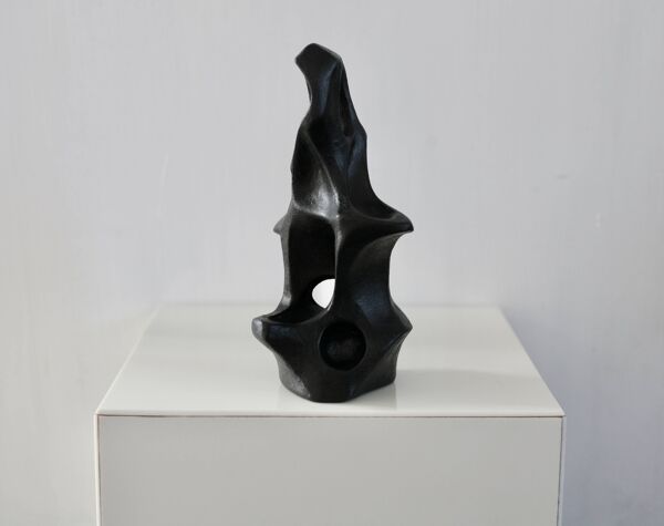 Céramique forme libre, peinte en noire, 1969