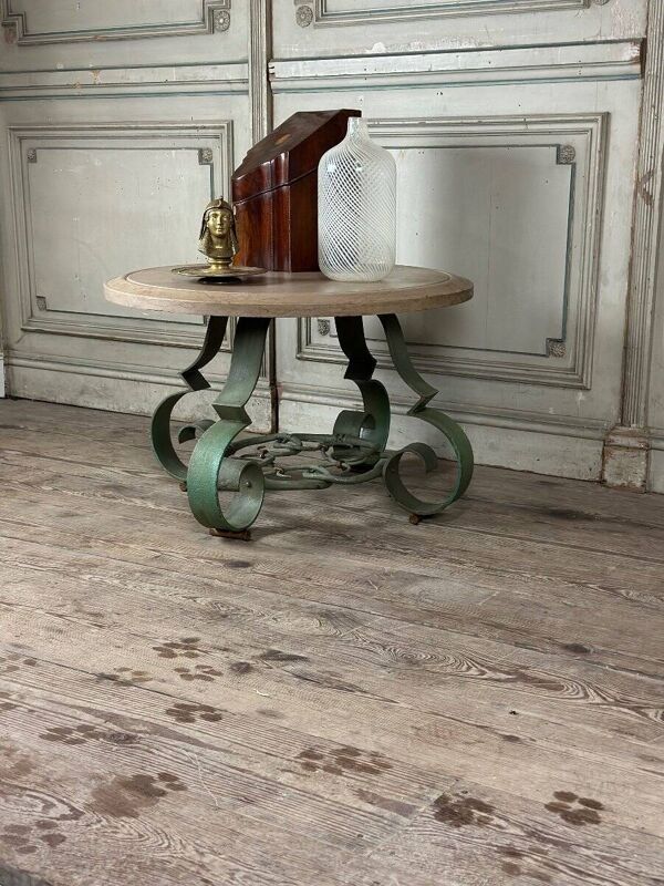 Table basse en fer forgé et marbre beige vers 1930