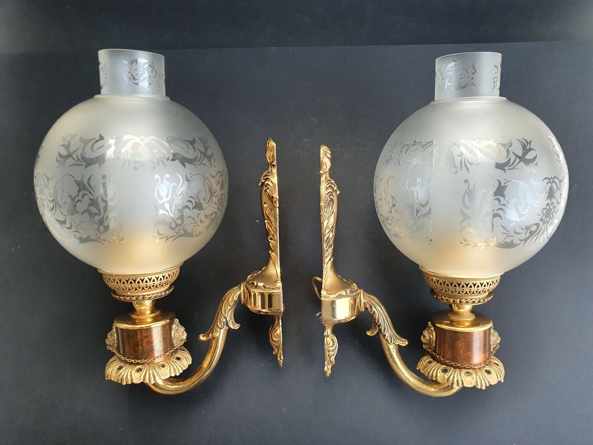 Pair of bronze wall sconces in Empire/Napoleon III style.