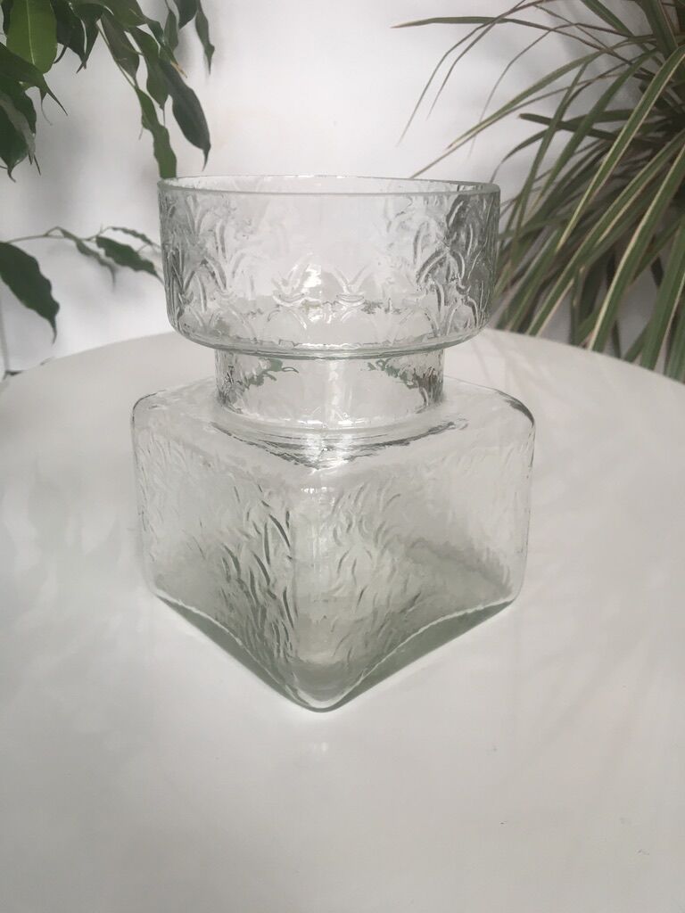 Pala Vase by Helena Tynell