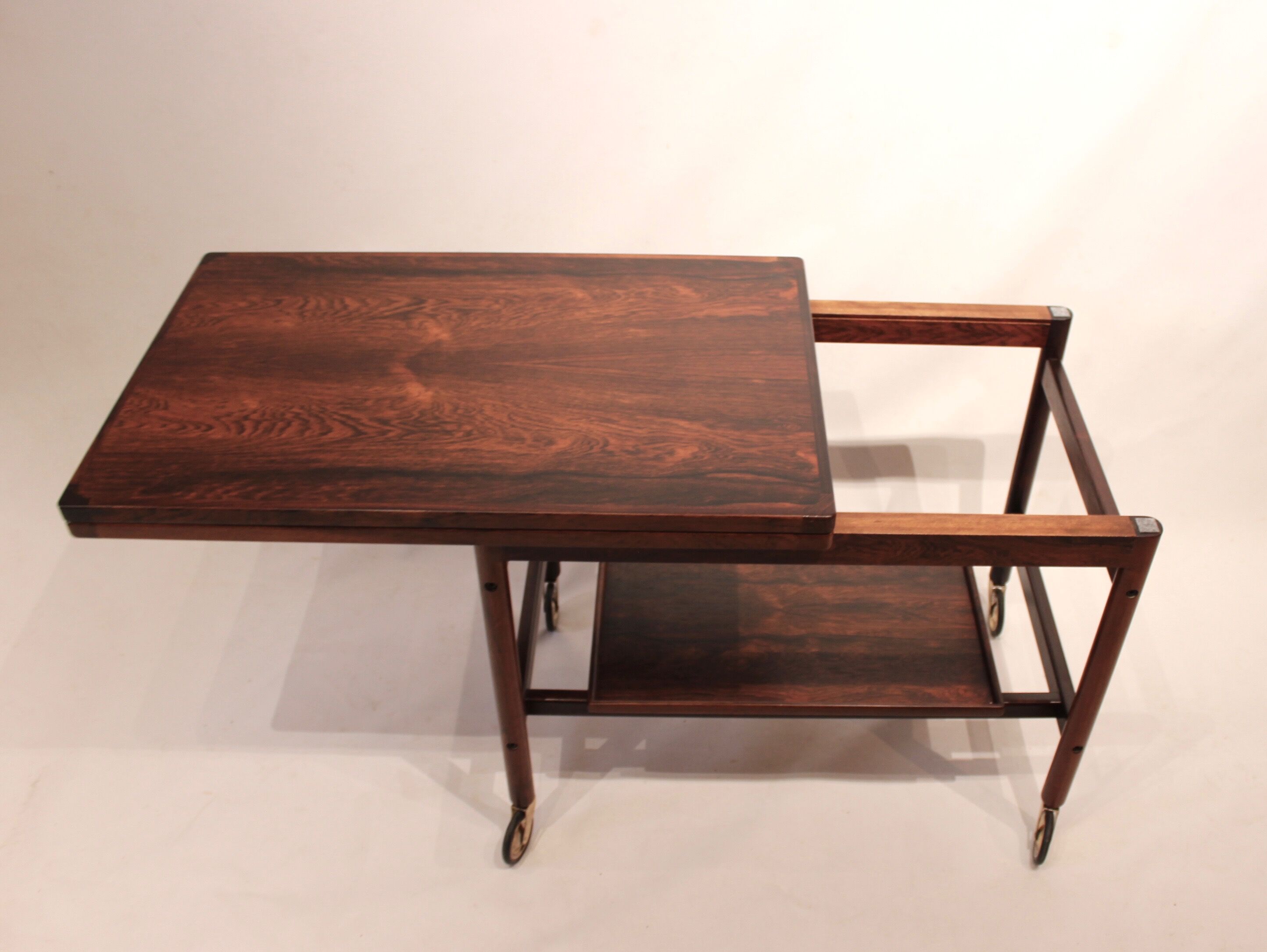 Desserte en bois de rose  danoise des années 1960