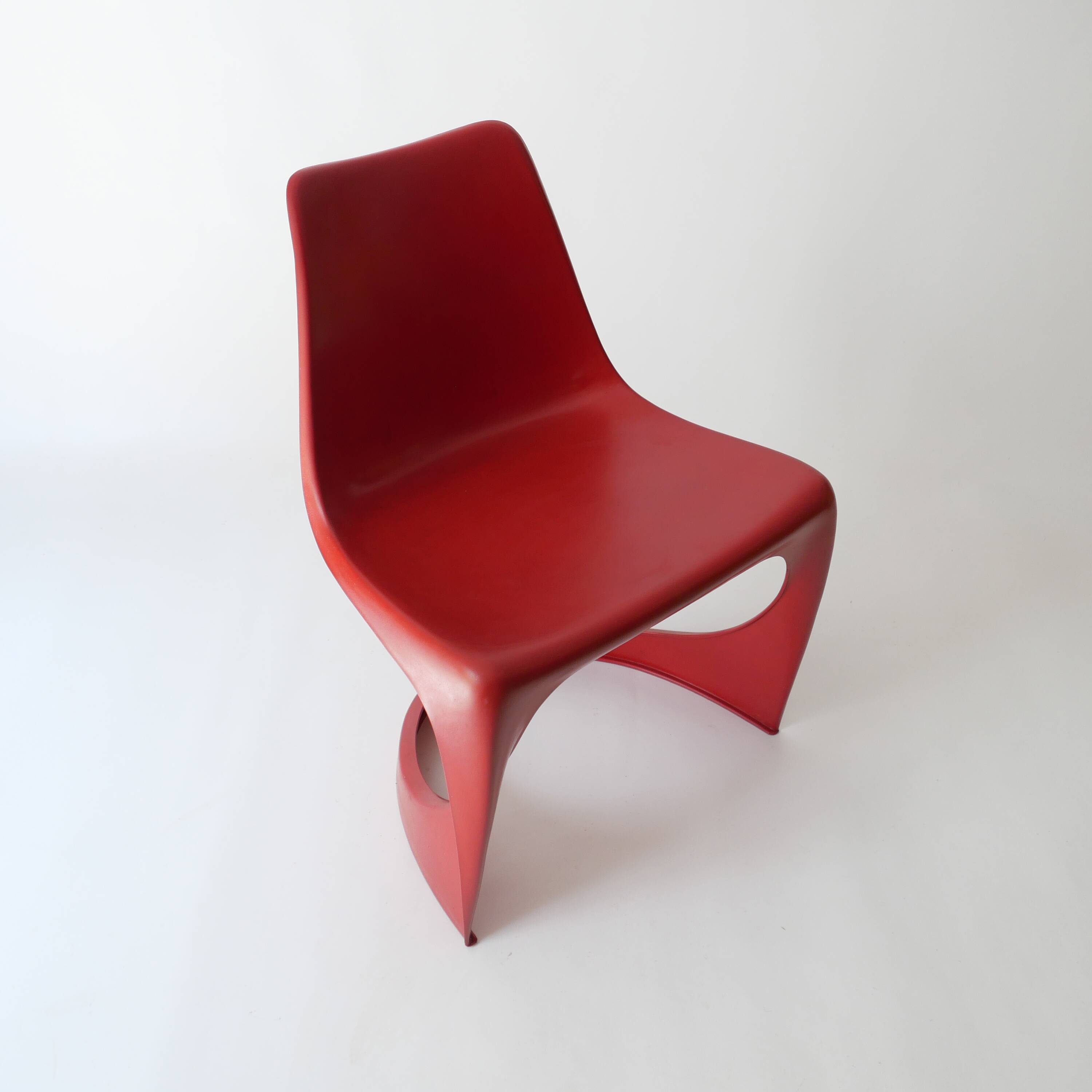Chaise design Steen Ostergaard pour Cado 1970. Modèle 290
