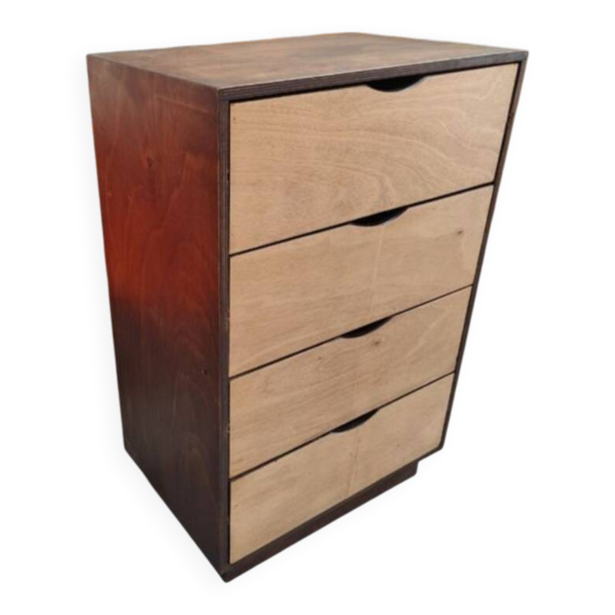 Wooden chest of drawers