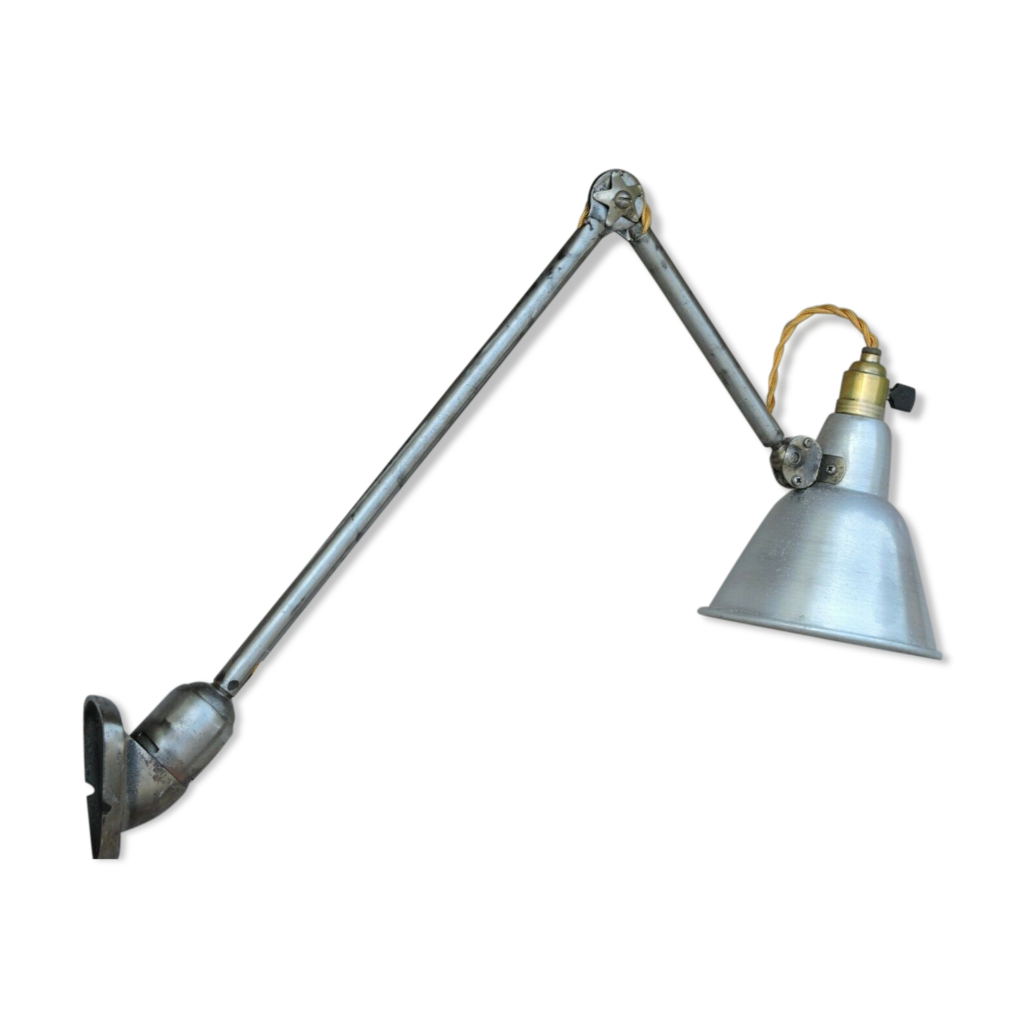 Vintage lamp applying Mazda small model workshop wall