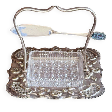 Beurrier en métal argenté Art Déco avec beurrier en cristal taillé et couteau.