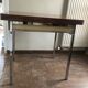 Table en formica avec sa chaise et son tabouret imitation palissandre
