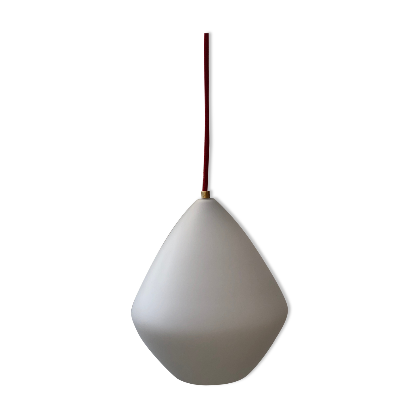 White opaline suspension