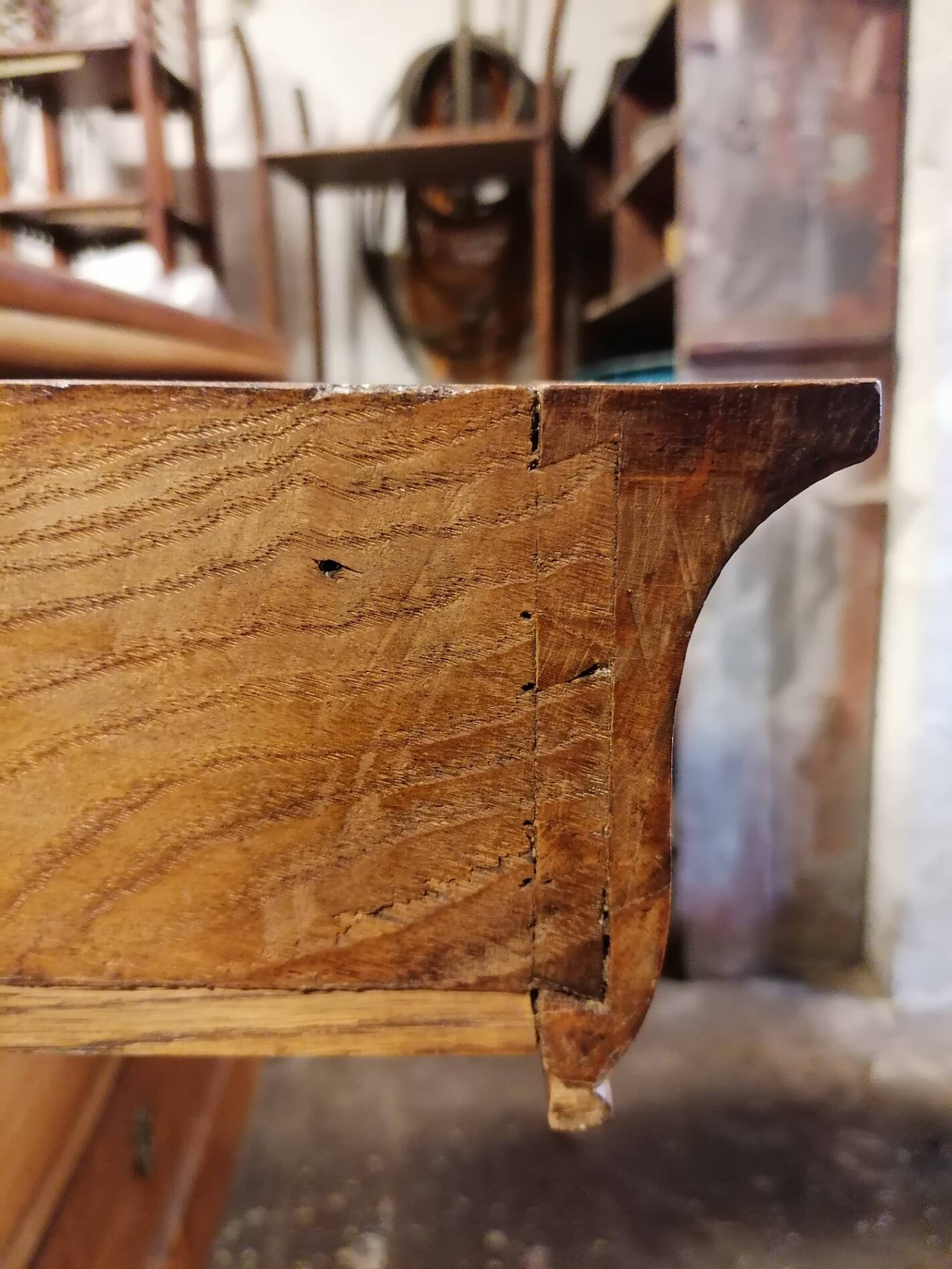 Louis Phillipe style 4-drawer chest of drawers