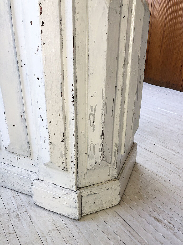 White patina and zinc counter