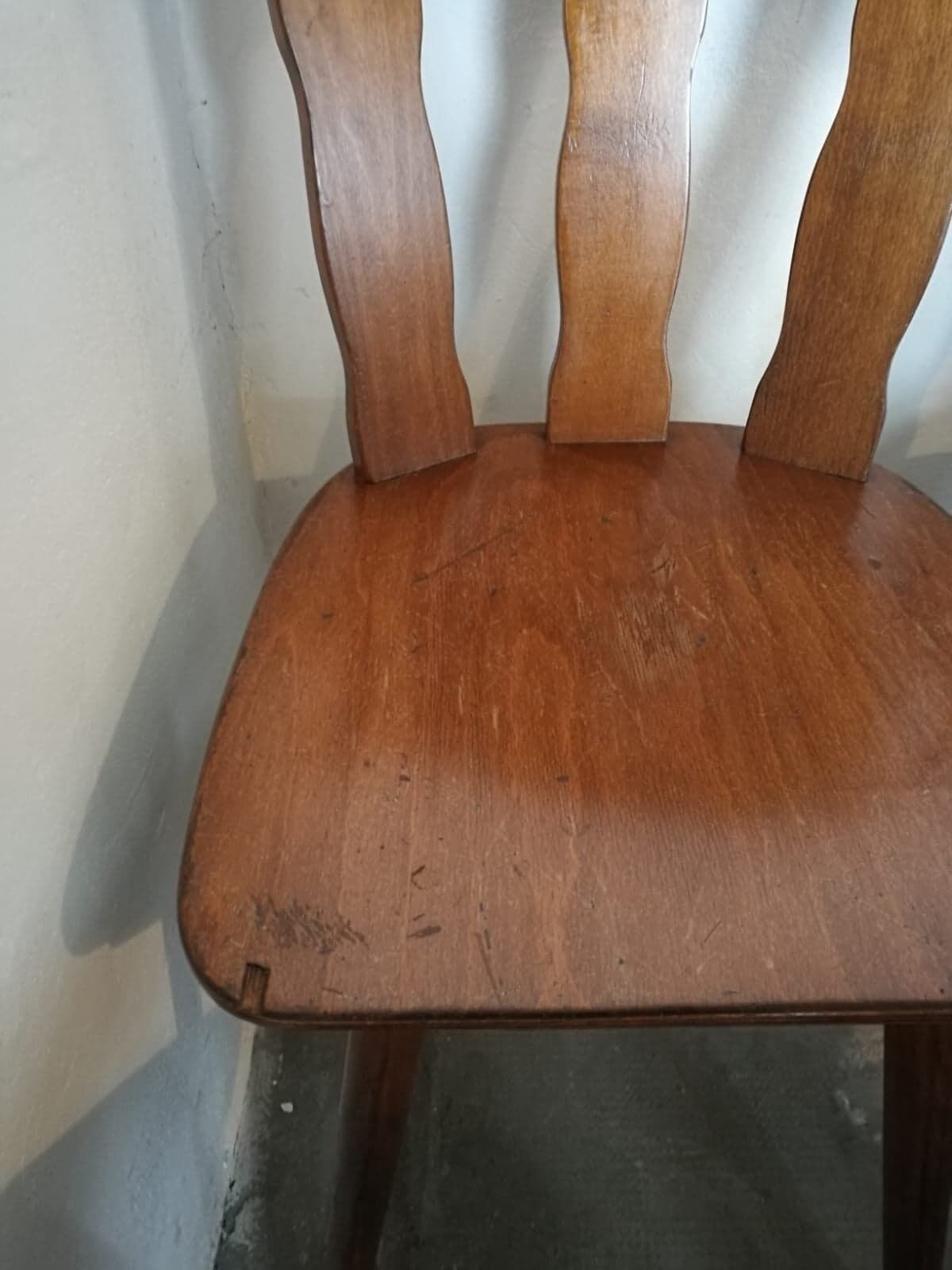 Lot of 14 vintage bistro chairs