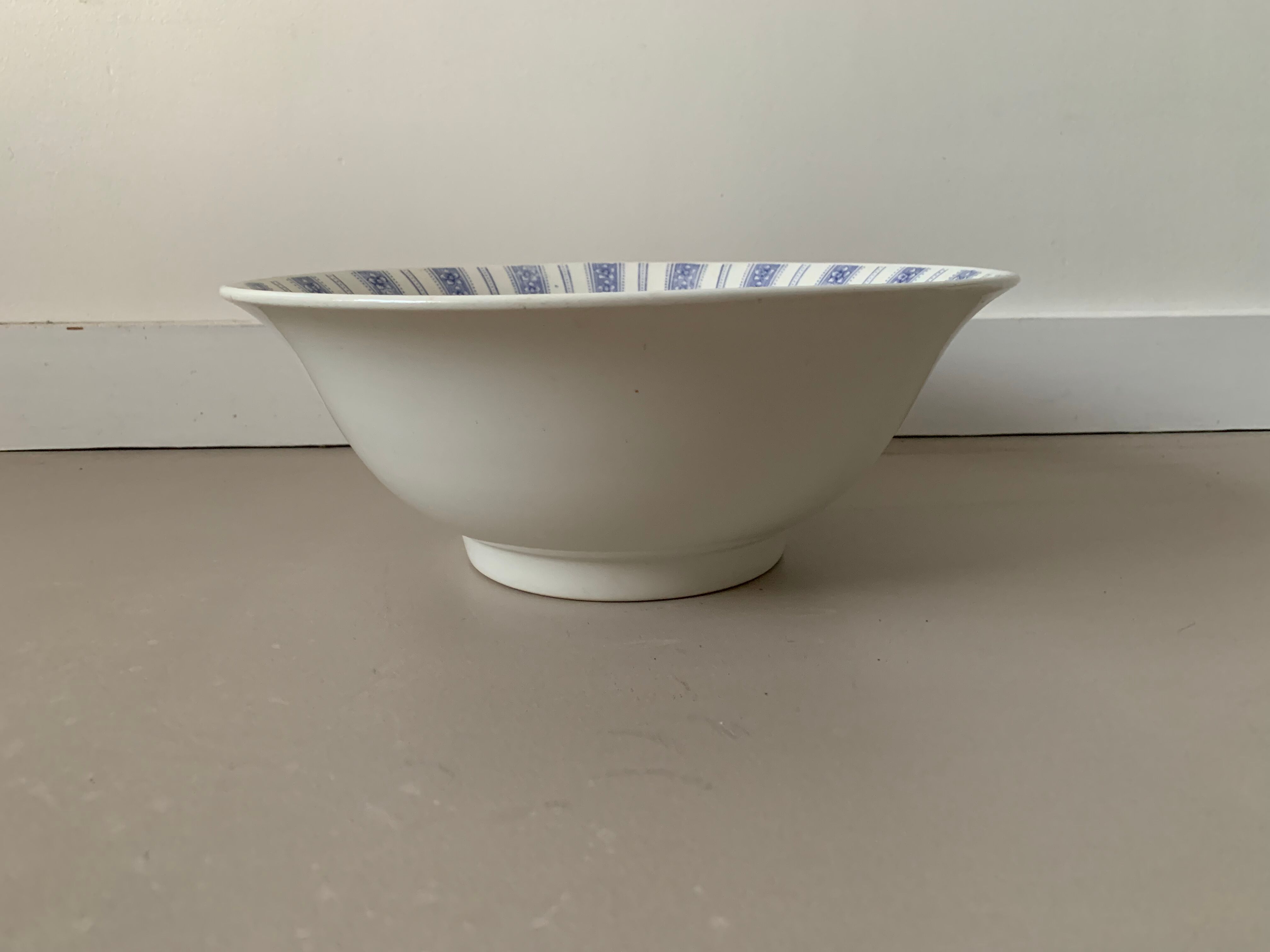Antique ceramic salad bowl from the Gien factory