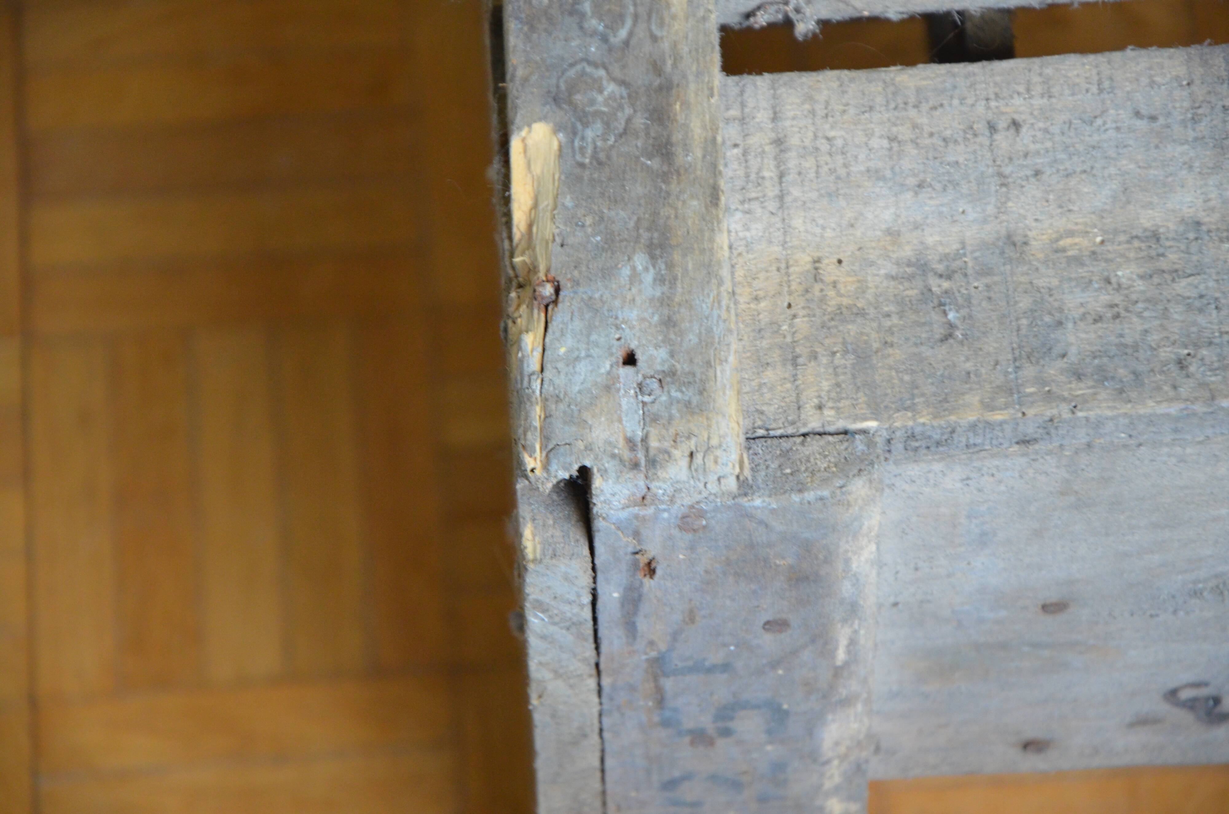 Wooden crate