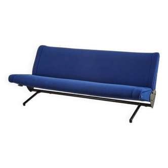 Osvaldo Borsani D70 Sofa for Tecno Italy 1954
