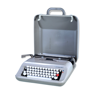 Underwood 319 typewriter