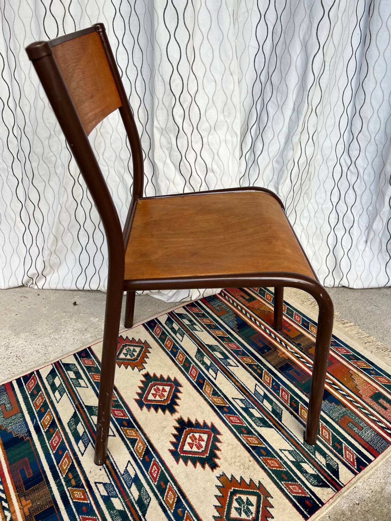 Chaise d’école vintage