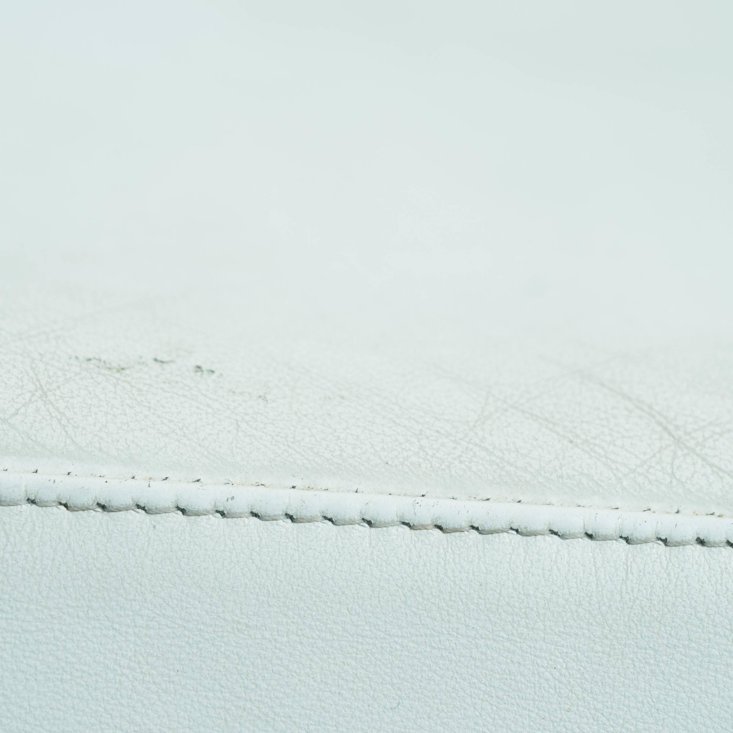 Dutch design Rob Eckhardt chaise longue white leather tubular steel, 1980s