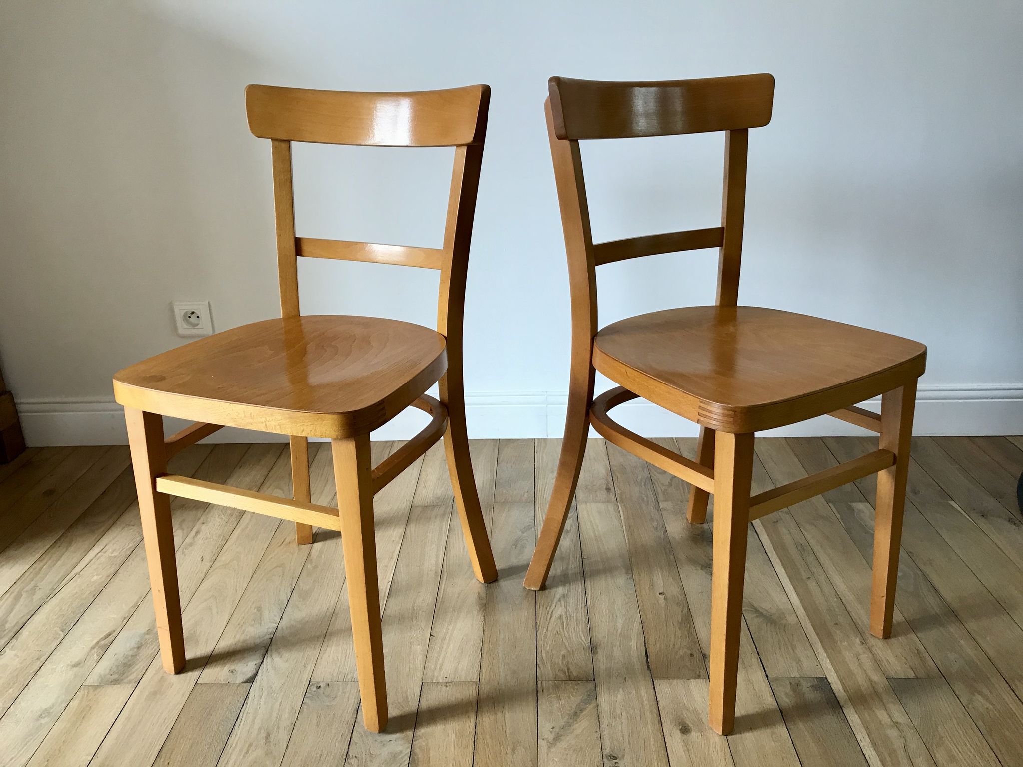 set of 4 Thonet bistro chairs in curved wood honey Mid-Century 50s